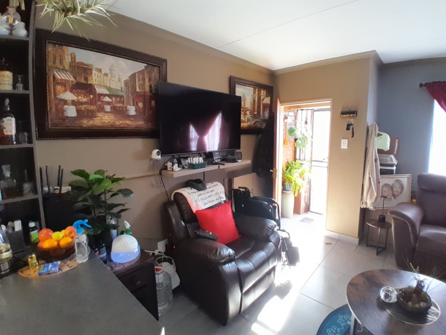 To Let 2 Bedroom Property for Rent in Kathu Northern Cape